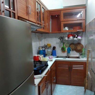 Tủ bếp nhôm giả gỗ công trình khách ở Vị Thanh