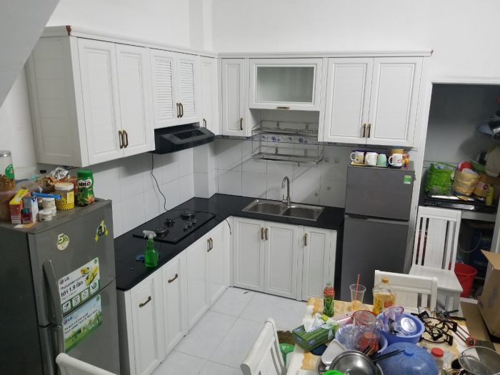 Tủ bếp nhôm làm cho khách tại Cần Thơ