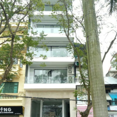 Mẫu Lan Can Kính Ban Công Nhà Phố