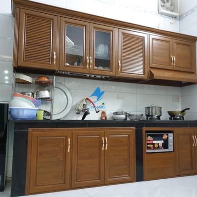 ảnh thi công thực tế tủ bếp nhôm omega cho khách tại kdc 91B Cần Thơ