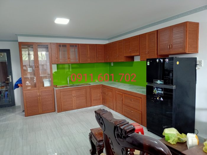 Tủ bếp nhôm thường giả gỗ
