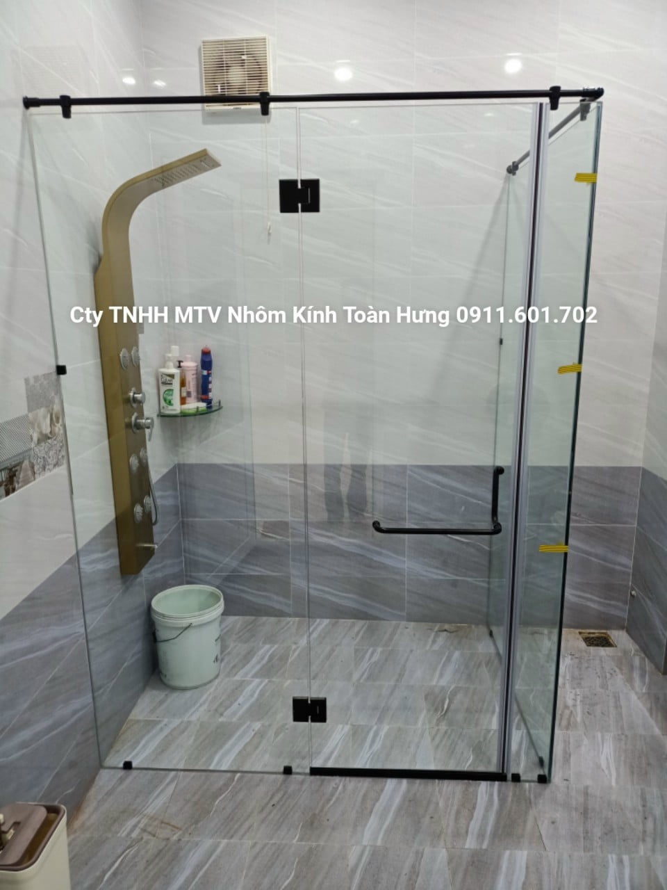 Vách kính nhà tắm Cần Thơ