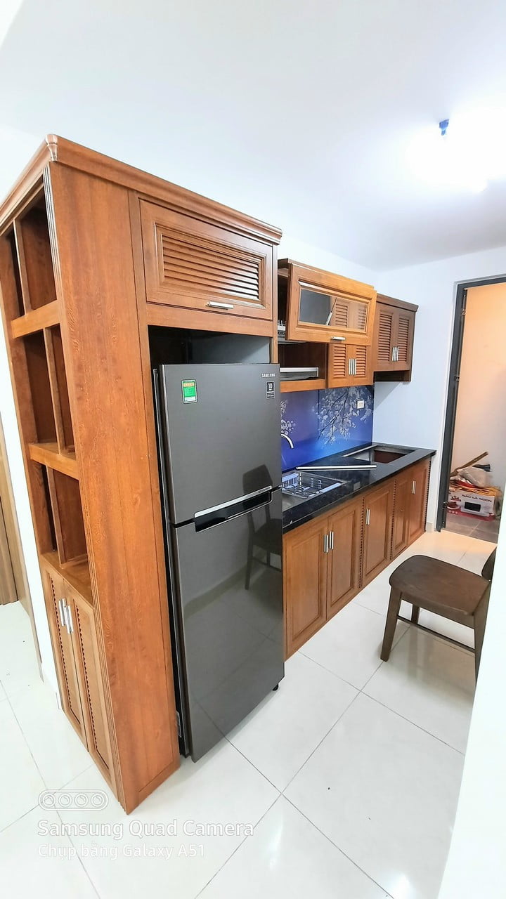 Toàn Hưng thi công tủ bếp nhôm giả gỗ cho khách Long Xuyên An Giang